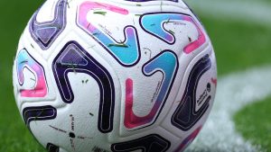Quả bóng Premier League minh họa luật tactical timeout thủ môn mùa 2026 2027