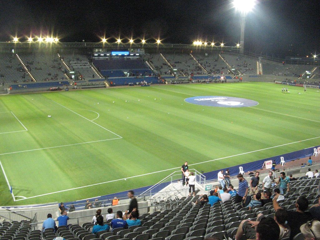 Không khí thi đấu tại Israel Premier League