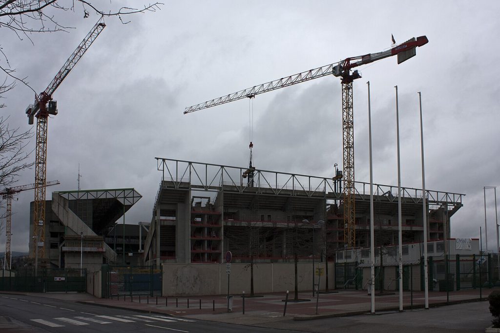 Toàn cảnh Stade Geoffroy-Guichard, sân đấu gắn với AS Saint-Étienne