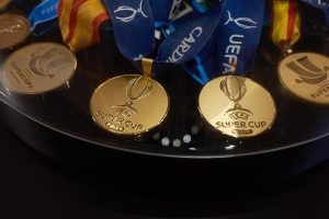 Không khí một trận đấu thuộc UEFA Super Cup