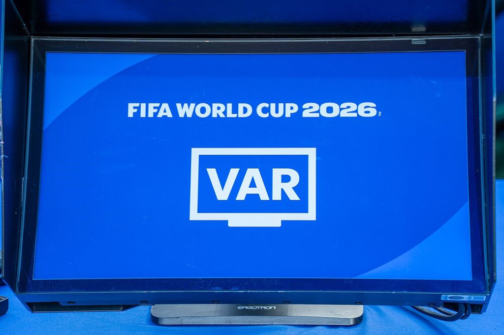 Luật Premier League 2026 27 và công nghệ VAR