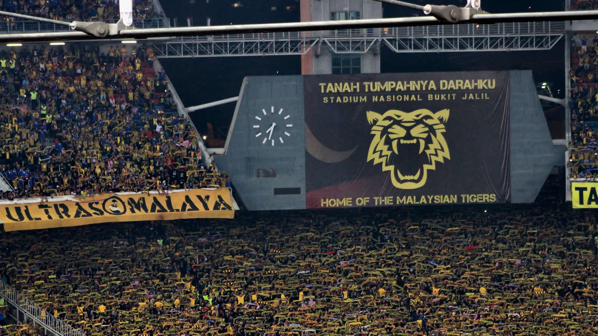 Khán đài Malaysia trong trận chung kết AFF Suzuki Cup tại Bukit Jalil